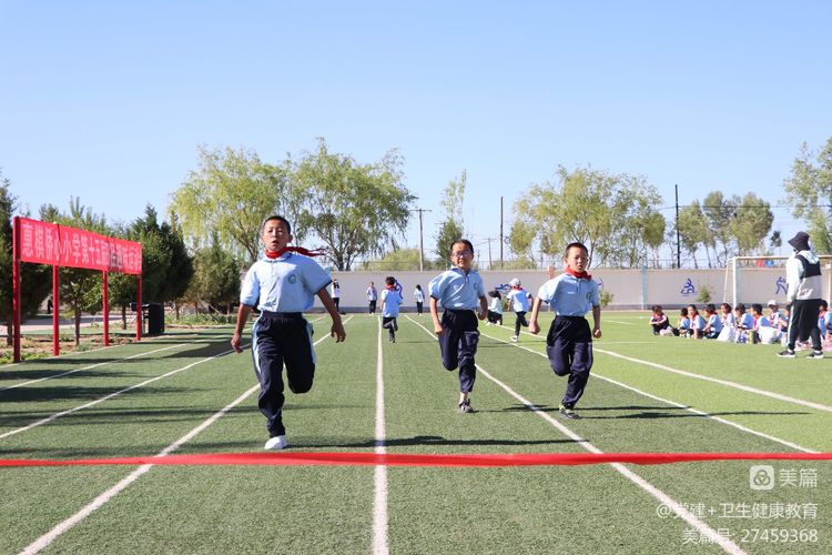 恩格贝镇惠棋侨心小学