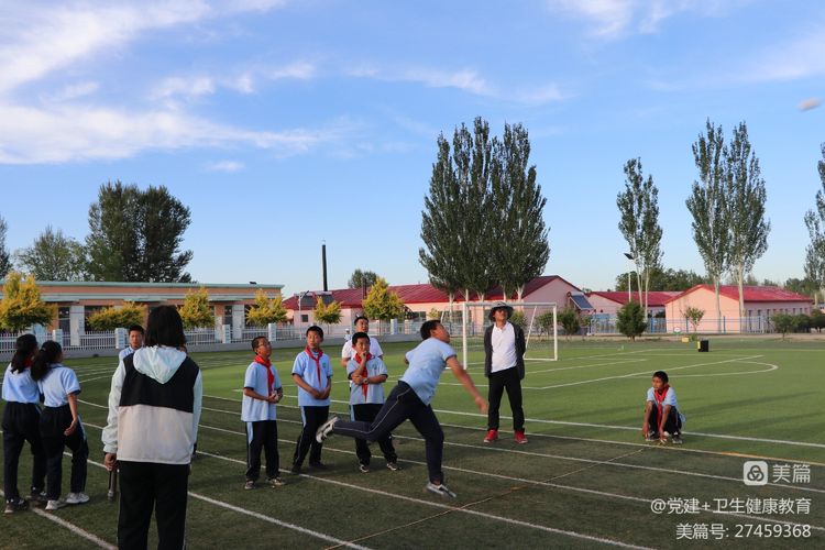 恩格贝镇惠棋侨心小学