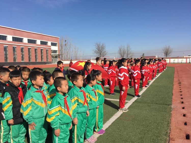 展旦召苏木中心小学