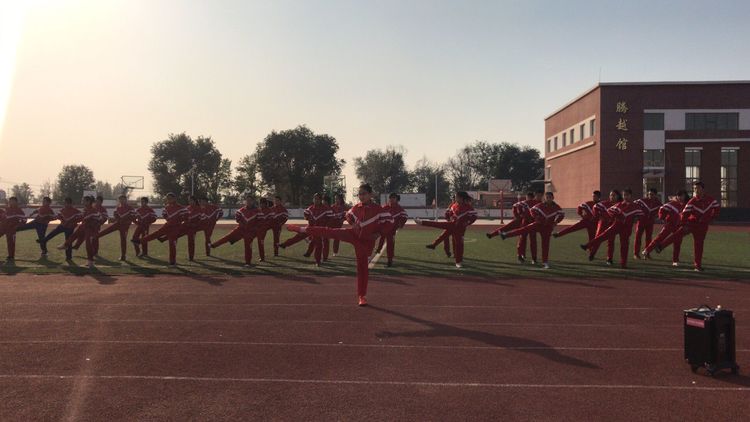 展旦召苏木中心小学