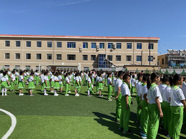 达拉特旗第十三小学